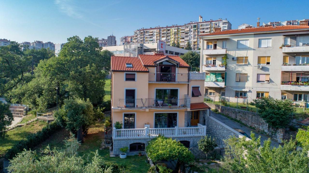 Apartment Anai Rijeka Exterior photo