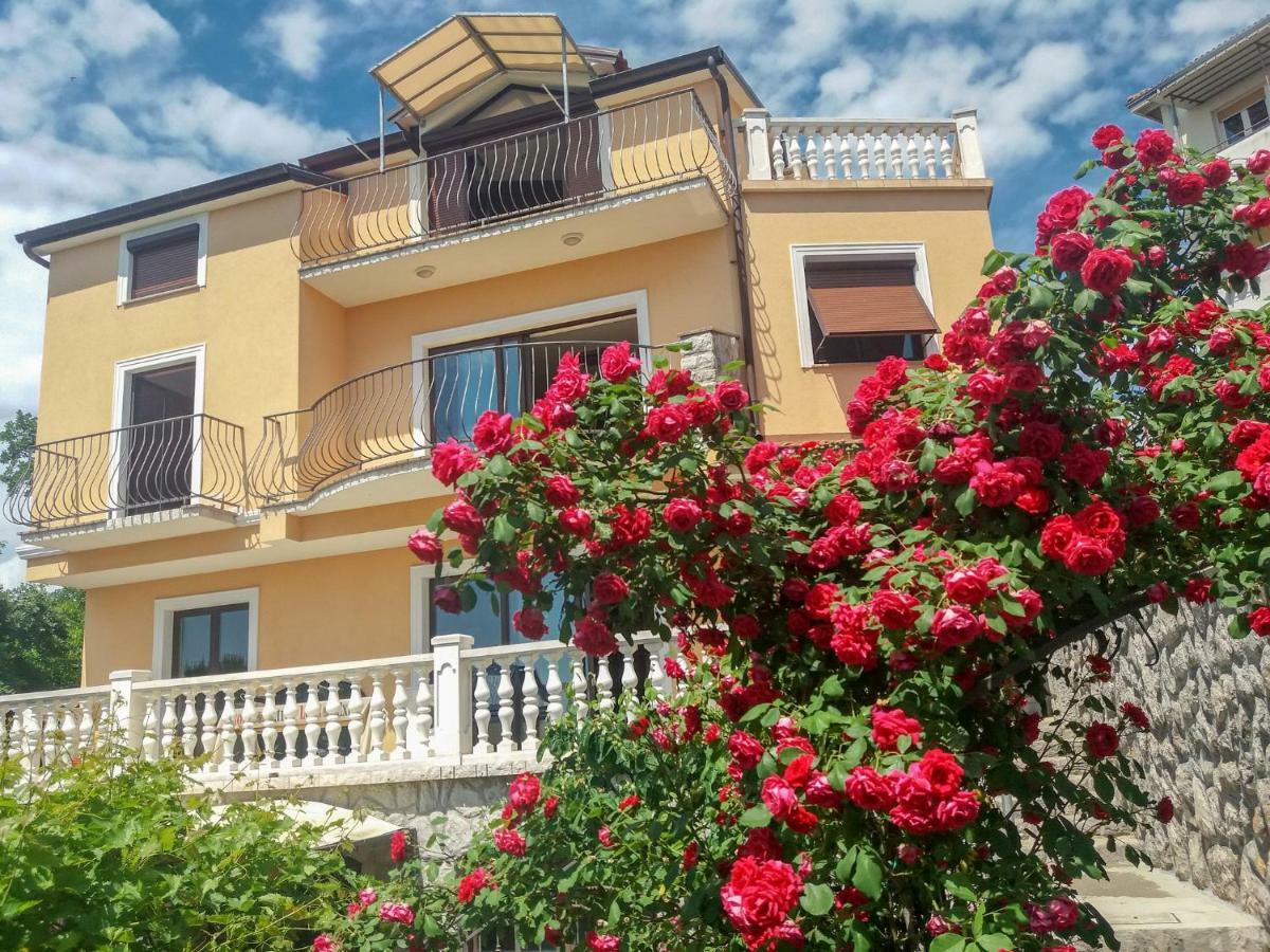Apartment Anai Rijeka Exterior photo