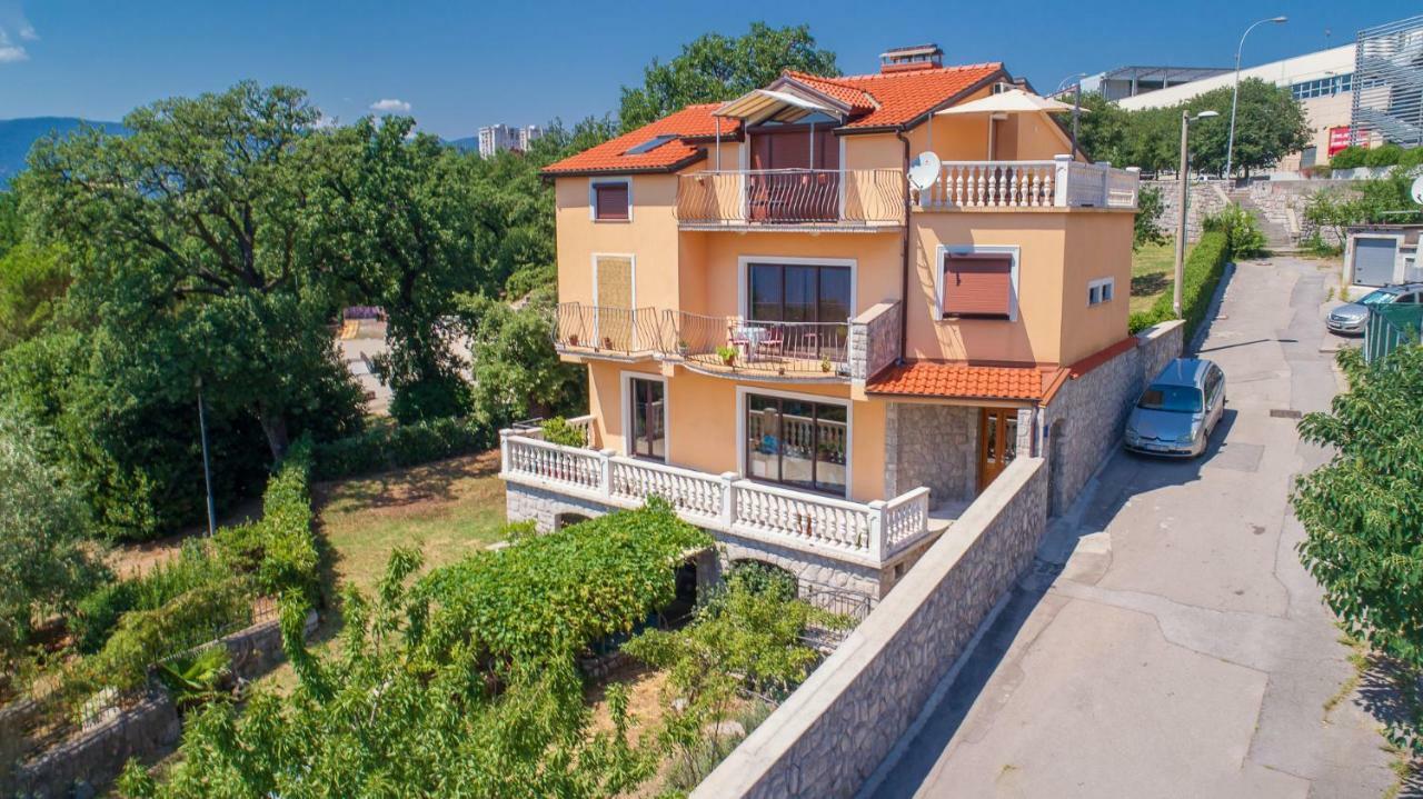 Apartment Anai Rijeka Exterior photo